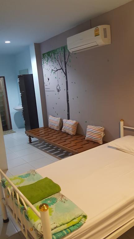 Phuket Blue Hostel Bagian luar foto