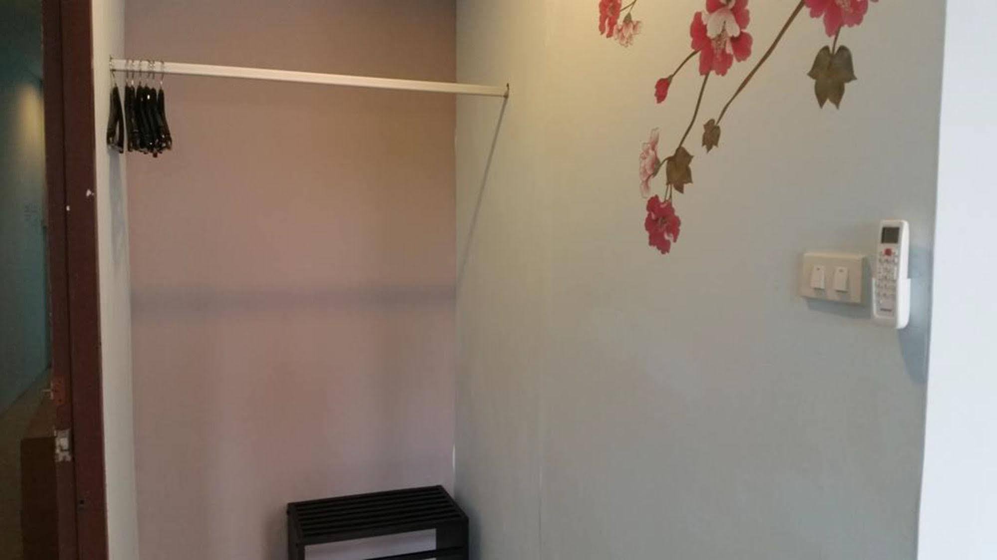 Phuket Blue Hostel Bagian luar foto