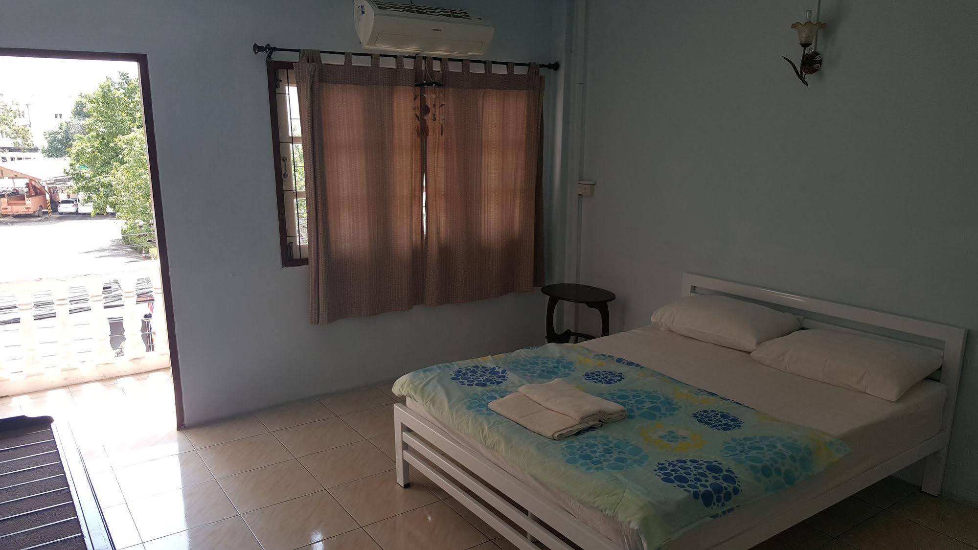 Phuket Blue Hostel Bagian luar foto