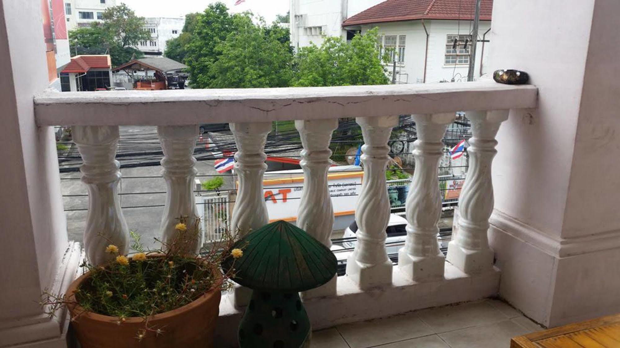 Phuket Blue Hostel Bagian luar foto